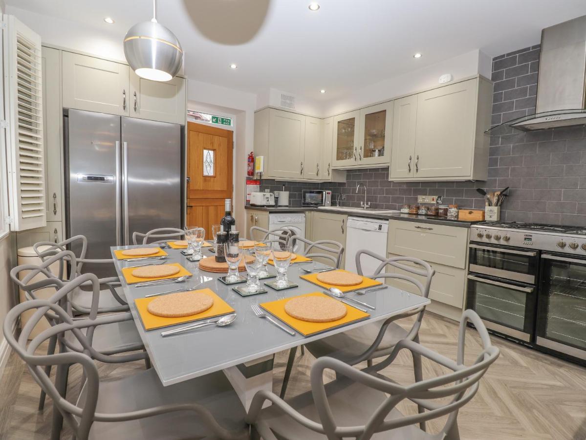 Rossett Holme Villa Ембълсайд Екстериор снимка